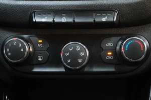 Хетчбэк Kia Ceed 2014 года, 899000 рублей, Омск