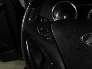 Седан Hyundai Sonata 2010 года, 929000 рублей, Воронеж
