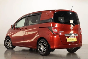 Минивэн Honda Freed 2011 года, 1229000 рублей, Челябинск