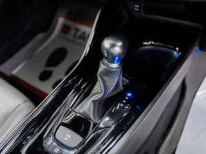 Внедорожник Toyota C-HR 2019 года, 2050000 рублей, Красноярск