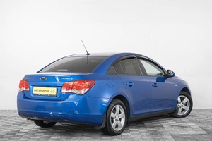Седан Chevrolet Cruze 2011 года, 659000 рублей, Кемерово