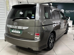 Минивэн Toyota Isis 2014 года, 1315000 рублей, Ачинск