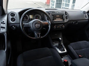 Внедорожник Volkswagen Tiguan 2011 года, 1280000 рублей, Краснодар