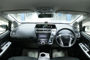Универсал Toyota Prius Alpha 2017 года, 1598000 рублей, Солонцы
