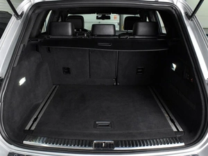 Внедорожник Volkswagen Touareg 2012 года, 1965000 рублей, Воронеж