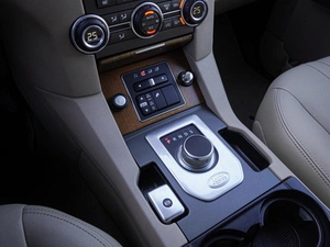 Внедорожник Land Rover Discovery 2014 года, 3200000 рублей, Волгоград