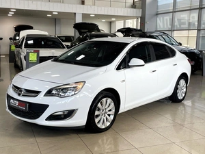 Седан Opel Astra 2013 года, 787000 рублей, Солонцы