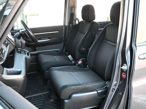Минивэн Honda Stepwgn Spada 2019 года, 2199000 рублей, Кирилловка