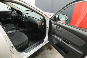 Седан Kia Magentis 2010 года, 1040000 рублей, Курск