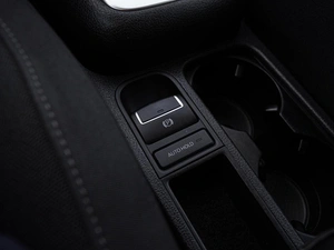 Внедорожник Volkswagen Tiguan 2011 года, 1229000 рублей, Волгоград