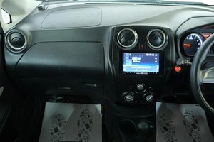 Хетчбэк Nissan Note 2017 года, 999000 рублей, Омск