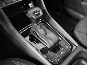 Внедорожник Skoda Karoq 2020 года, 2087100 рублей, Казань