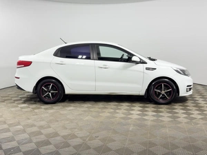 Седан Kia Rio 2015 года, 935200 рублей, Казань