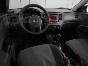Седан Kia Rio 2009 года, 469000 рублей, Воронеж