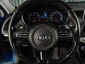 Лифтбек Kia Stinger 2018 года, 2299000 рублей, Тюмень