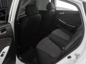 Седан Hyundai Solaris 2013 года, 829000 рублей, Тюмень