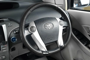 Лифтбек Toyota Prius 2014 года, 999000 рублей, Тюмень