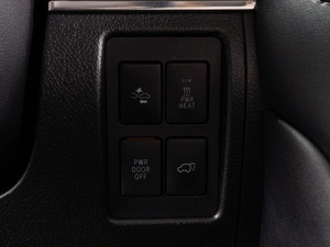 Внедорожник Toyota Land Cruiser 2018 года, 6700000 рублей, Тюмень