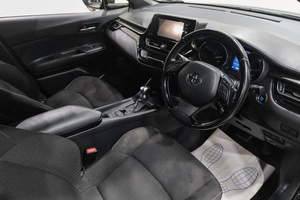 Внедорожник Toyota C-HR 2017 года, 2119000 рублей, Новокузнецк