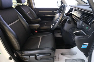 Минивэн Honda Stepwgn Spada 2016 года, 1989000 рублей, Омск