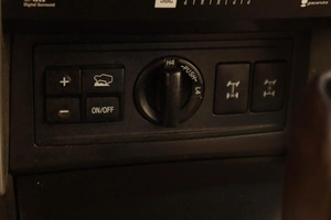 Внедорожник Toyota Land Cruiser Prado 2011 года, 3089000 рублей, Челябинск
