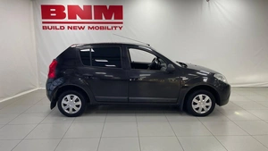 Хэтчбек Renault Sandero 2013 года, 740000 рублей, Смоленск