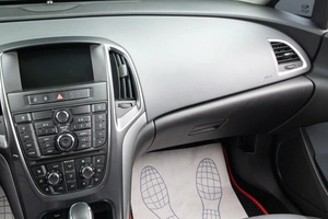 Хетчбэк Opel Astra 2014 года, 959000 рублей, Оренбург
