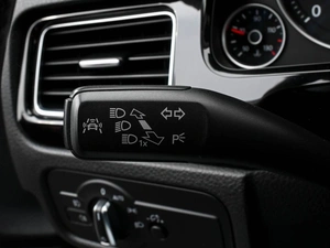 Внедорожник Volkswagen Touareg 2016 года, 3325000 рублей, Волгоград