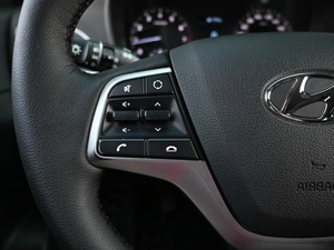 Седан Hyundai Solaris 2017 года, 1184000 рублей, Кирилловка