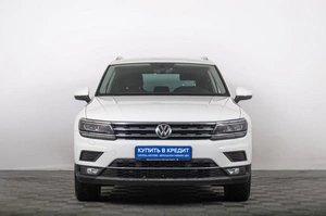 Внедорожник Volkswagen Tiguan 2018 года, 2189000 рублей, Томск
