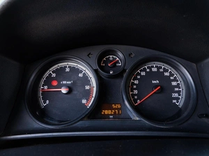 Хетчбэк Opel Astra 2007 года, 529000 рублей, Волгоград