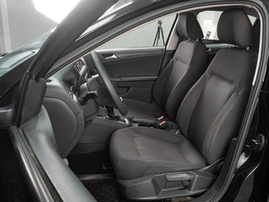 Седан Volkswagen Jetta 2013 года, 1259000 рублей, Тюмень