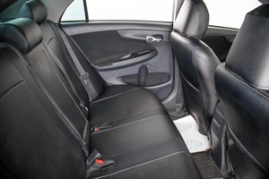 Седан Toyota Corolla 2010 года, 899999 рублей, Пермь