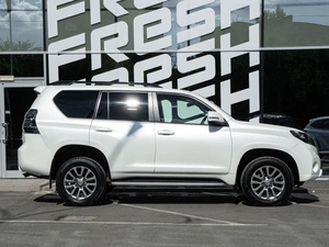 Внедорожник Toyota Land Cruiser Prado 2016 года, 3950000 рублей, Волгоград
