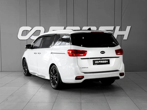 Минивэн Kia Carnival 2018 года, 2649000 рублей, Тверь