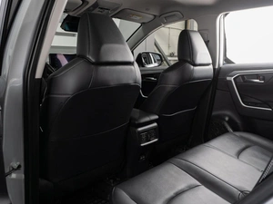 Внедорожник Toyota RAV4 2023 года, 4240000 рублей, Тюмень