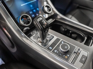 Внедорожник Land Rover Range Rover Sport 2018 года, 4450000 рублей, Красноярск