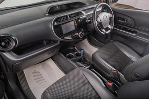 Хетчбэк Toyota Aqua 2017 года, 1449000 рублей, Томск