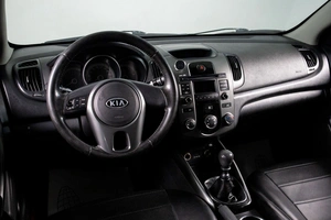 Седан Kia Cerato 2010 года, 739000 рублей, Сургут