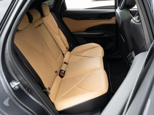 Лифтбек Changan UNI-V 2023 года, 1850000 рублей, Краснодар