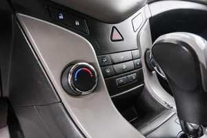 Седан Chevrolet Cruze 2011 года, 669000 рублей, Красноярск