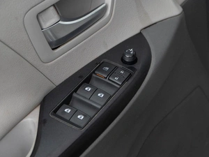 Минивэн Toyota Sienna 2016 года, 2548077 рублей, Москва