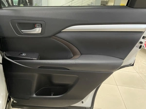 Внедорожник Toyota Highlander 2014 года, 2687000 рублей, Солонцы