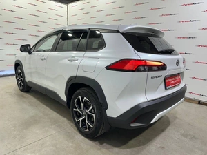 Внедорожник Toyota Corolla Cross 2024 года, 2890000 рублей, Красноярск
