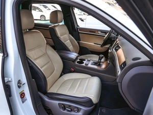 Внедорожник Volkswagen Touareg 2013 года, 2580000 рублей, Краснодар