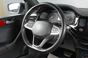 Лифтбек Volkswagen Polo 2021 года, 2079000 рублей, Тюмень