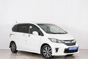 Минивэн Honda Freed 2015 года, 1199000 рублей, Красноярск
