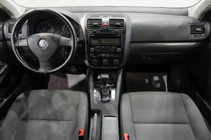 Седан Volkswagen Jetta 2009 года, 739000 рублей, Новокузнецк
