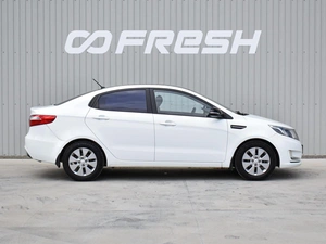 Седан Kia Rio 2013 года, 1055000 рублей, Краснодар