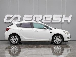 Хетчбэк Opel Astra 2012 года, 798000 рублей, Краснодар